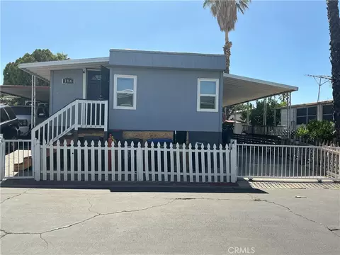1097 N State #186, Hemet, CA 92543