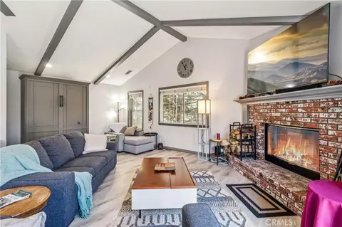 27487 N Bay, Lake Arrowhead, CA 92352
