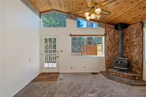 Living - 828 Tehama Dr, Big Bear Lake, CA 92315 photo 2 of 4
