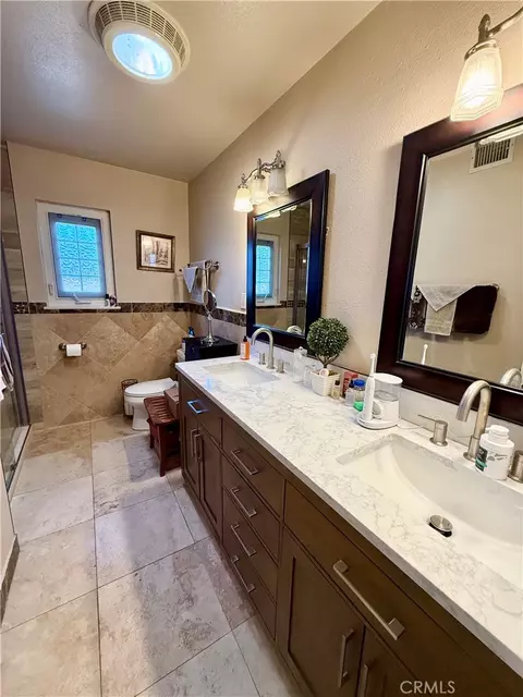 Bath - 11833 Grayling, Whittier, CA 90604 photo 2 of 4