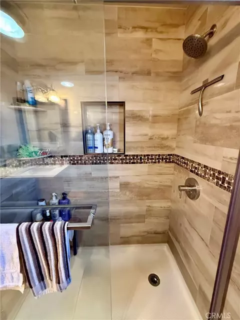 Bath - 11833 Grayling, Whittier, CA 90604 photo 3 of 4