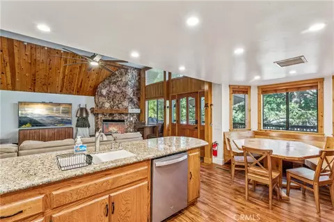 499 Golf Crse, Lake Arrowhead, CA 92352