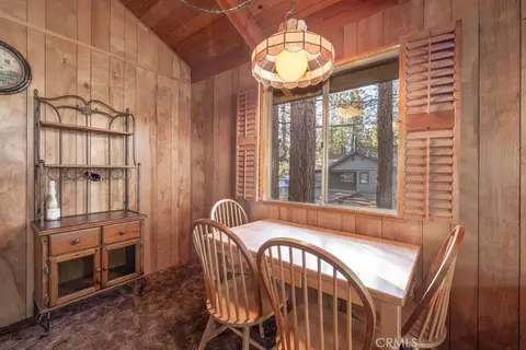 Dining - 41789 Comstock, Big Bear Lake, CA 92315 photo 4 of 4