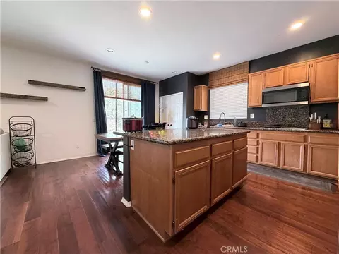 Kitchen - 562 Quigley Ln, Perris, CA 92570 photo 5 of 5