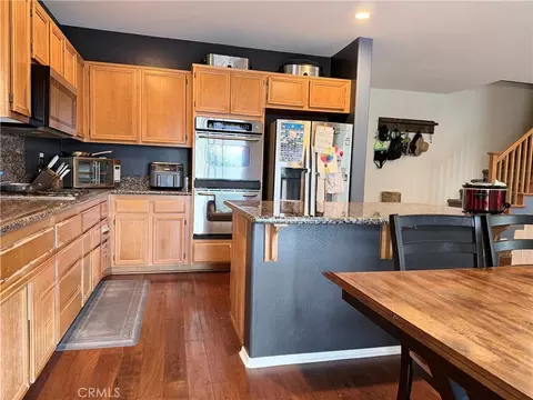 Kitchen - 562 Quigley Ln, Perris, CA 92570 photo 4 of 5