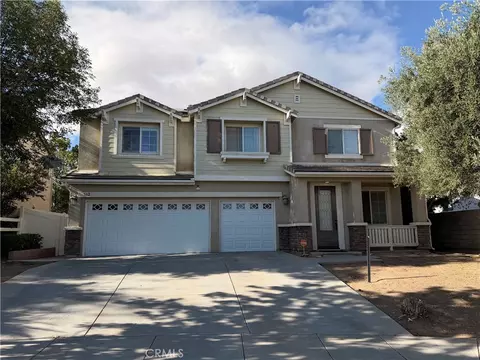 562 Quigley Ln, Perris, CA 92570