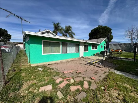 Exterior - 32271 Avenue E, Yucaipa, CA 92399 photo 11 of 13