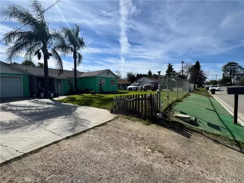 Exterior - 32271 Avenue E, Yucaipa, CA 92399 photo 13 of 13