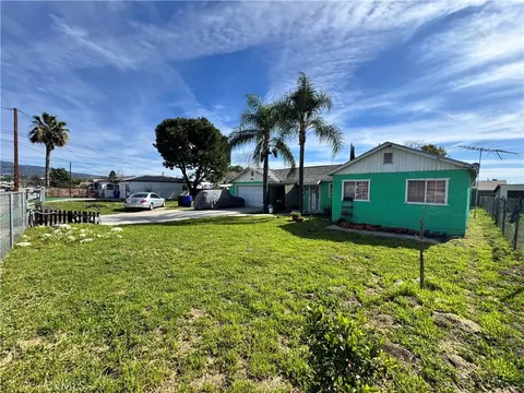 Exterior - 32271 Avenue E, Yucaipa, CA 92399 photo 12 of 13