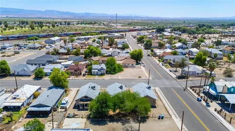 View/Area - 518 A St, Needles, CA 92363 photo 3 of 12