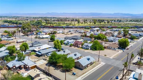 View/Area - 518 A St, Needles, CA 92363 photo 4 of 12