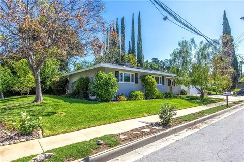 919 Chestnut Ave, Redlands, CA 92373