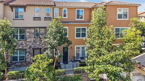 16 Wesley Way, Mission Viejo, CA 92691