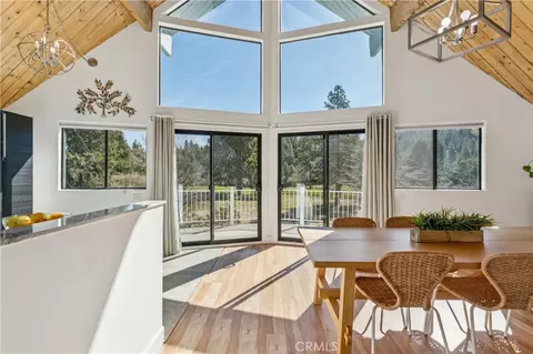 Dining - 113 Brentwood, Lake Arrowhead, CA 92352 photo 1 of 2