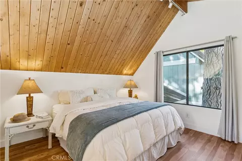 Bedroom - 113 Brentwood, Lake Arrowhead, CA 92352 photo 5 of 10