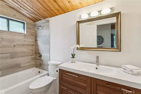 Bath - 113 Brentwood, Lake Arrowhead, CA 92352 photo 5 of 5