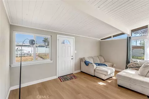 Living - 28801 Howard Rd, Barstow, CA 92311 photo 3 of 3