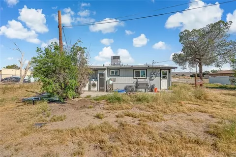 Exterior - 28801 Howard Rd, Barstow, CA 92311 photo 5 of 7