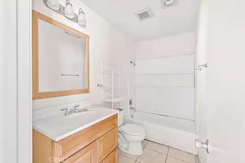 Bath - 1735 E Washington F14 #F14, Colton, CA 92324 photo 1 of 1