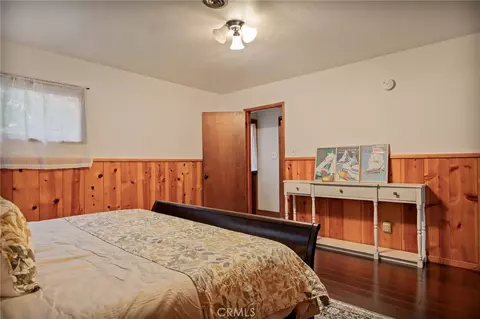 Bedroom - 720 Rocky Loop, Crestline, CA 92325 photo 2 of 9