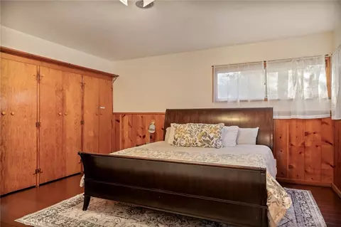 Bedroom - 720 Rocky Loop, Crestline, CA 92325 photo 1 of 9