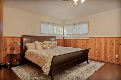 Bedroom - 720 Rocky Loop, Crestline, CA 92325 photo 3 of 9