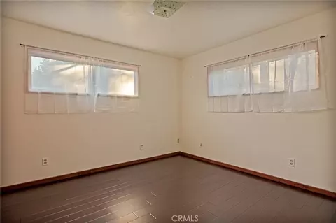Bedroom - 720 Rocky Loop, Crestline, CA 92325 photo 4 of 9