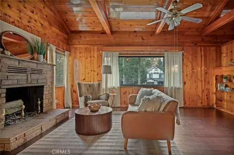 Living - 720 Rocky Loop, Crestline, CA 92325 photo 5 of 6