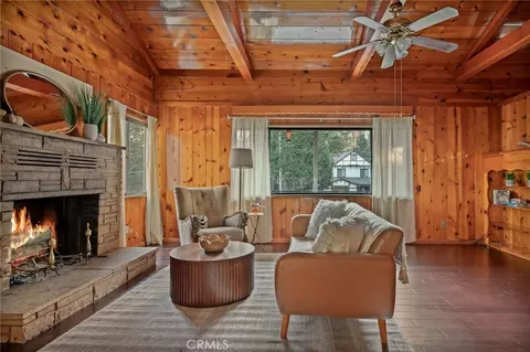 Living - 720 Rocky Loop, Crestline, CA 92325 photo 2 of 6