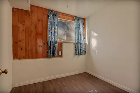 Bedroom - 720 Rocky Loop, Crestline, CA 92325 photo 7 of 9