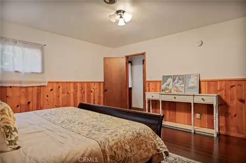 Bedroom - 720 Rocky Loop, Crestline, CA 92325 photo 2 of 9