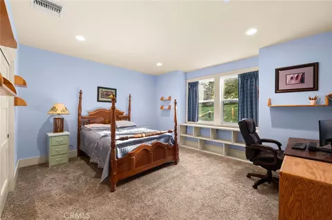 Bedroom - 11821 Raspberry, Oak Glen, CA 92399 photo 5 of 9
