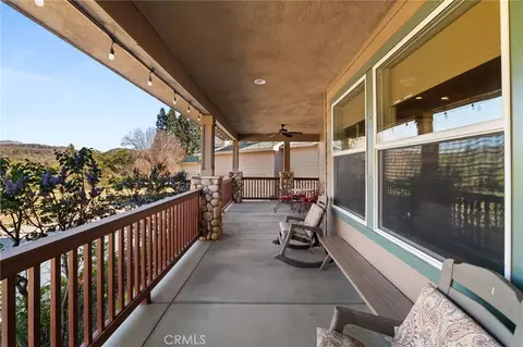 Exterior - 11821 Raspberry, Oak Glen, CA 92399 photo 3 of 10