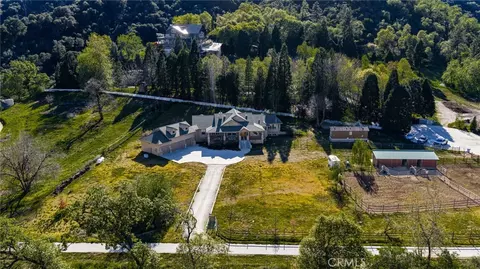View/Area - 11821 Raspberry, Oak Glen, CA 92399 photo 2 of 3
