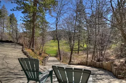 Exterior - 299 Riviera, Lake Arrowhead, CA 92352 photo 9 of 13