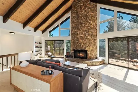 Living - 299 Riviera, Lake Arrowhead, CA 92352 photo 5 of 7
