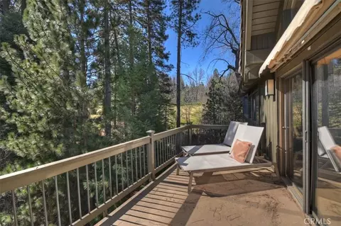 Exterior - 299 Riviera, Lake Arrowhead, CA 92352 photo 5 of 13