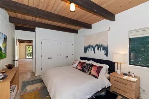 Bedroom - 299 Riviera, Lake Arrowhead, CA 92352 photo 6 of 9