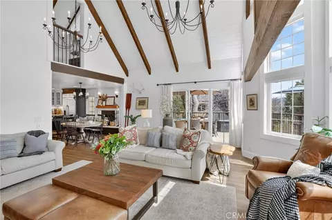Living - 27604 Matterhorn Dr, Lake Arrowhead, CA 92352 photo 13 of 13