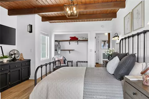 Bedroom - 27604 Matterhorn Dr, Lake Arrowhead, CA 92352 photo 10 of 10