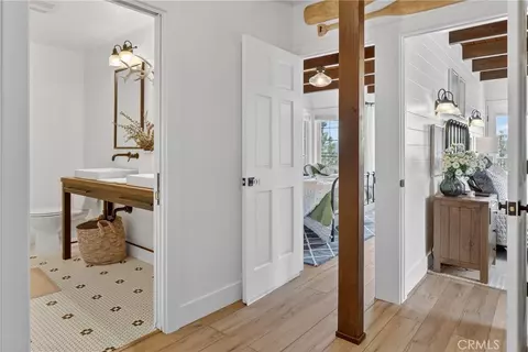 Entry Way - 27604 Matterhorn Dr, Lake Arrowhead, CA 92352 photo 5 of 5