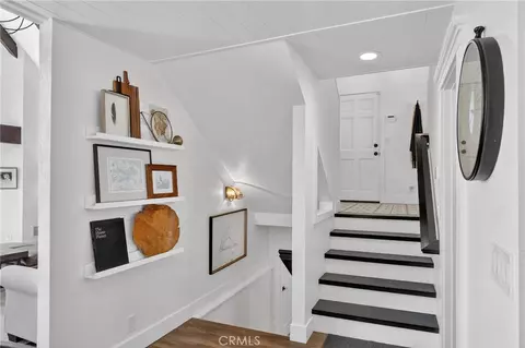 Entry Way - 27604 Matterhorn Dr, Lake Arrowhead, CA 92352 photo 4 of 5