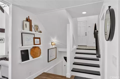 Entry Way - 27604 Matterhorn Dr, Lake Arrowhead, CA 92352 photo 4 of 5