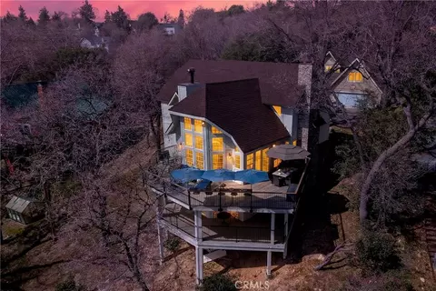 Exterior - 27604 Matterhorn Dr, Lake Arrowhead, CA 92352 photo 8 of 11