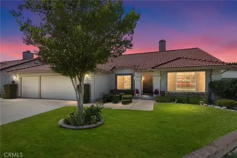 927 Knightsbridge, Redlands, CA 92374