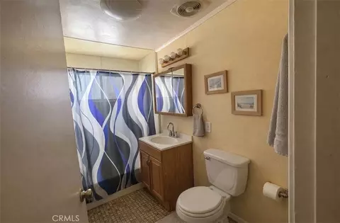 Bath - 34217 Woods, Barstow, CA 92311 photo 1 of 1