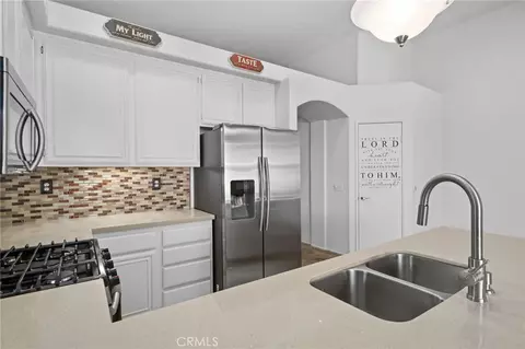 Kitchen - 1604 Crystal Downs St, Banning, CA 92220 photo 3 of 3
