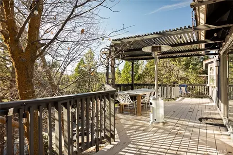 Exterior - 788 Crown, Lake Arrowhead, CA 92352 photo 2 of 8