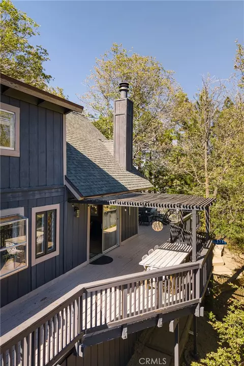 Exterior - 788 Crown, Lake Arrowhead, CA 92352 photo 16 of 24