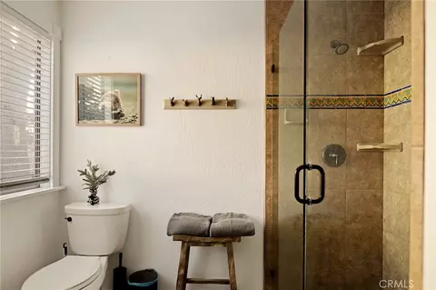 Bath - 788 Crown, Lake Arrowhead, CA 92352 photo 2 of 5